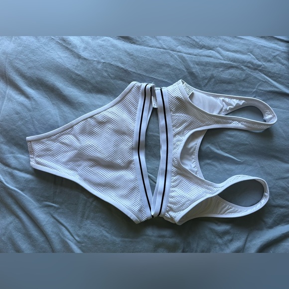 🐼 WHITE MESH BIKINI 🐼 - Picture 3 of 4